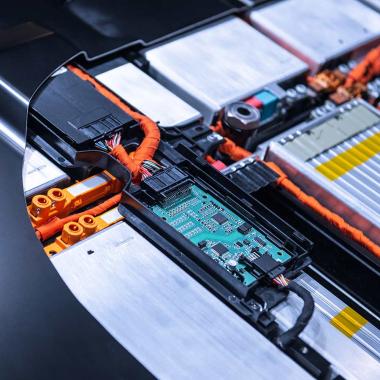Lithium-ion battery pack for electric vehicle